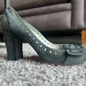 Biviel gray suede shoes